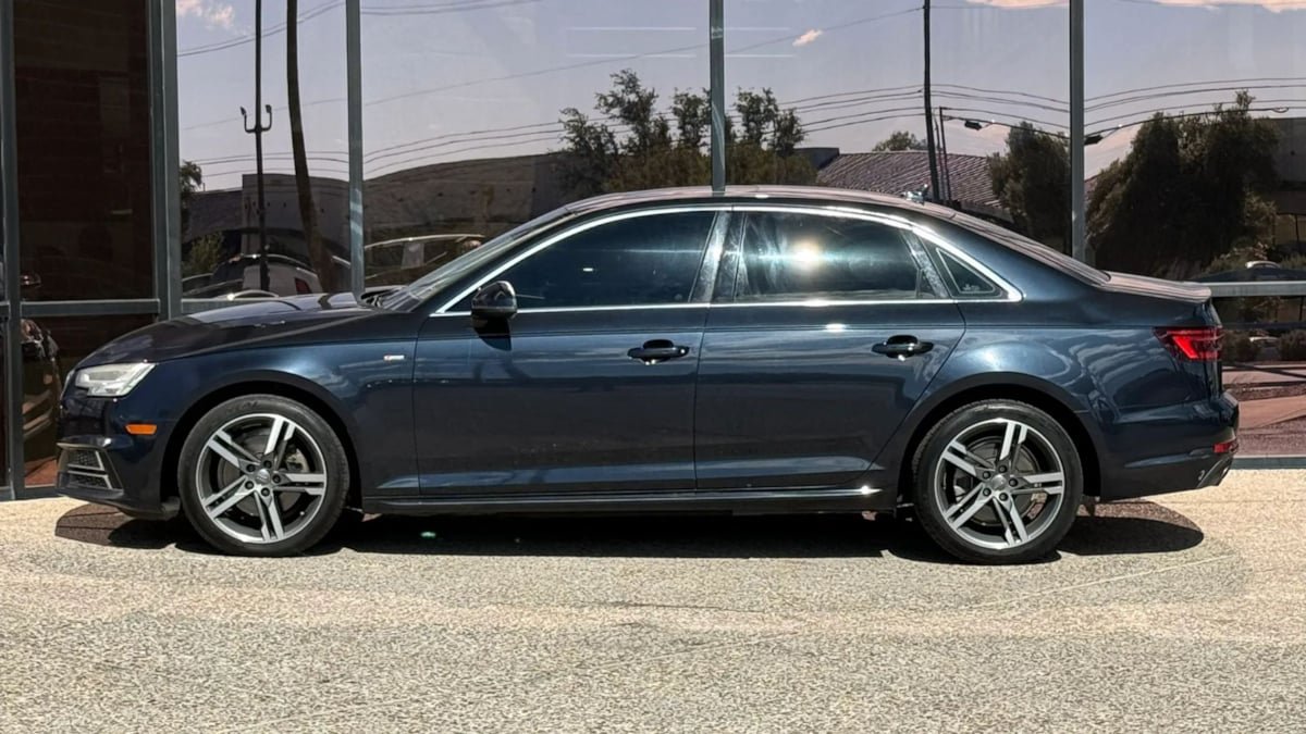 Used 2018 Audi A4 2.0T Ultra Premium Plus w/ Premium Plus Package FWD image 5