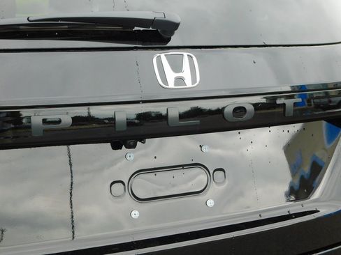 New 2025 Honda Pilot Sport image 51