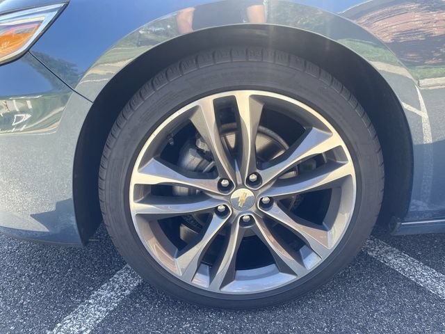 Certified 2025 Chevrolet Malibu LT FWD image 10