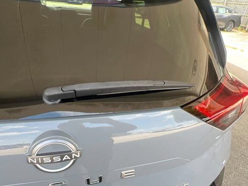 Used 2023 Nissan Rogue SL AWD/4WD image 35