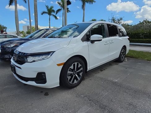 Used 2025 Honda Odyssey EX-L image 11