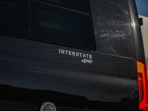 Used 2022 Mercedes-Benz Sprinter 3500 image 29