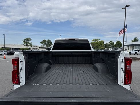 Used 2024 Chevrolet Silverado 3500 W/T AWD/4WD image 31