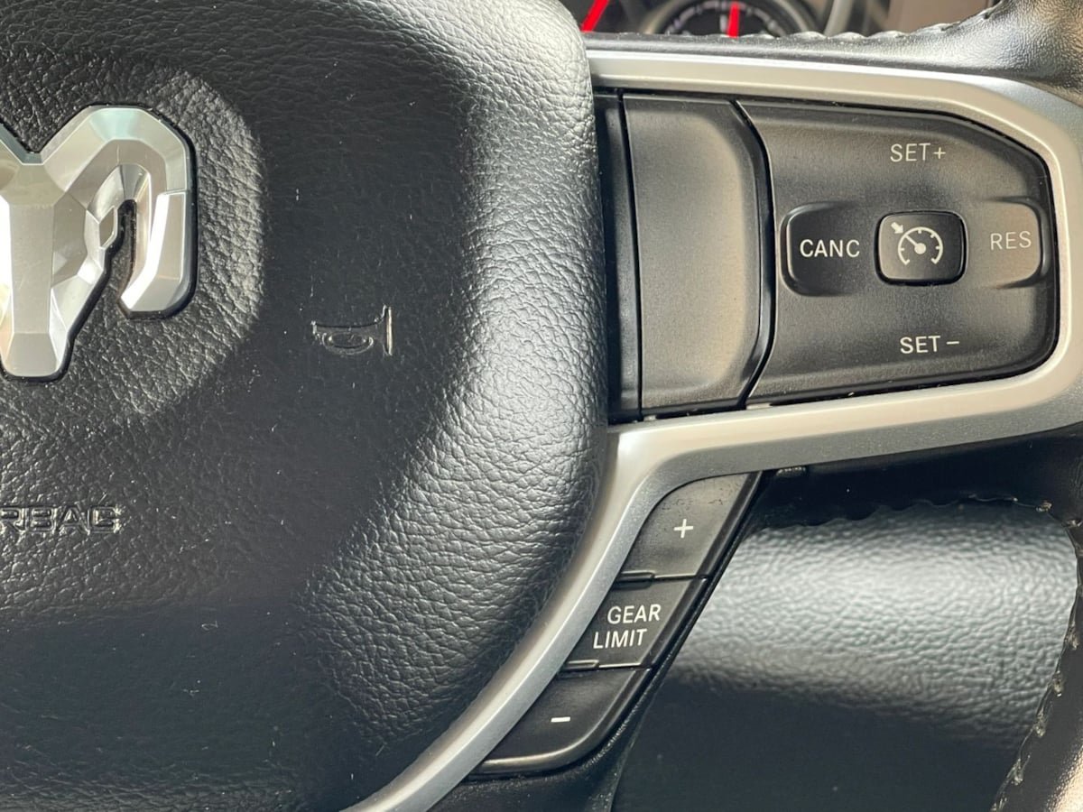Used 2020 RAM 1500 Big Horn AWD/4WD image 30