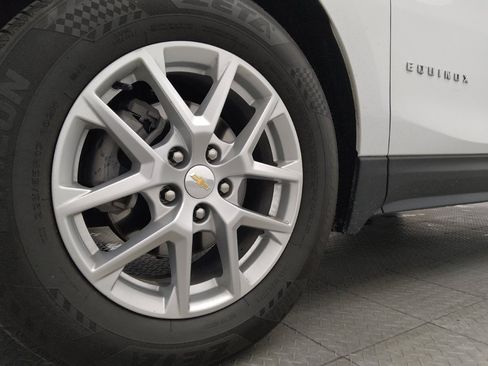 Used 2024 Chevrolet Equinox LS image 31