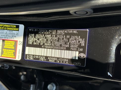 Used 2025 Toyota Camry SE image 30