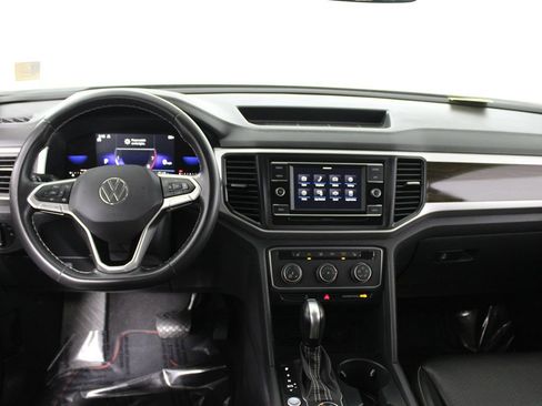 Used 2022 Volkswagen Atlas SE image 12