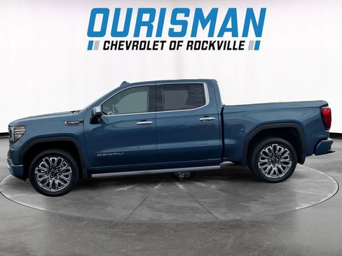 Used 2025 GMC Sierra 1500 Denali Ultimate AWD/4WD image 3