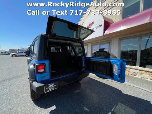 Used 2022 Jeep Wrangler Unlimited Sport image 29