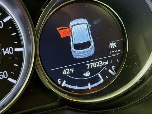 Used 2018 MAZDA CX-5 Touring w/ Preferred Equipment Package image 13