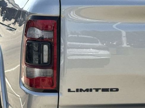 Used 2024 RAM 1500 Limited AWD/4WD image 6