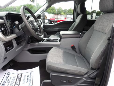 Used 2025 Ford F250 XLT w/ FX4 Off-Road Package AWD/4WD image 17