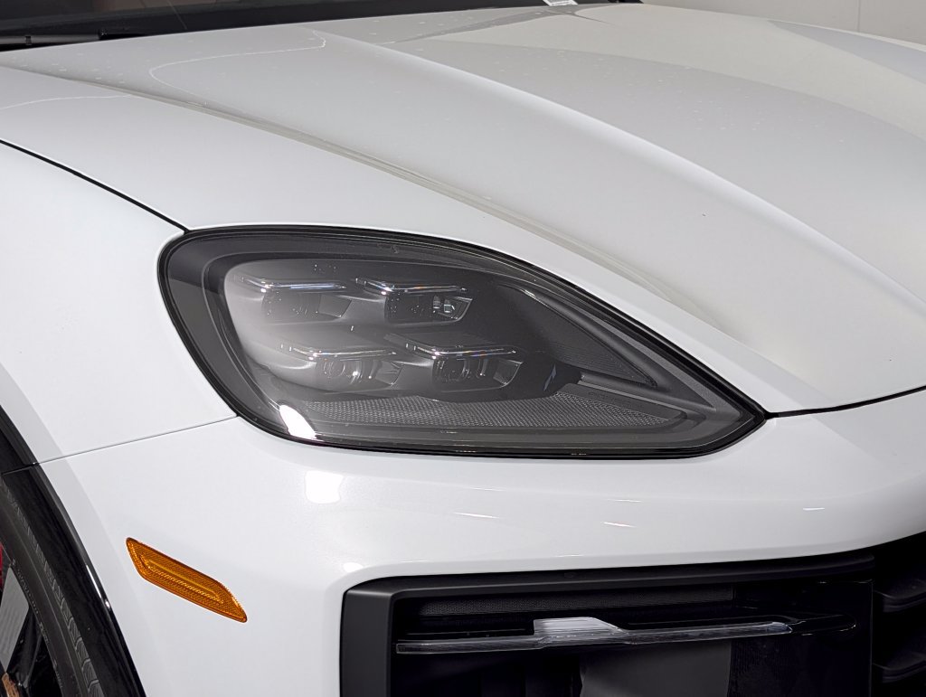 New 2026 Porsche Cayenne GTS AWD/4WD image 15