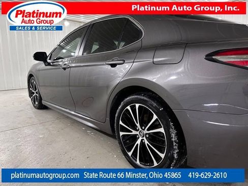 Used 2018 Toyota Camry SE image 50