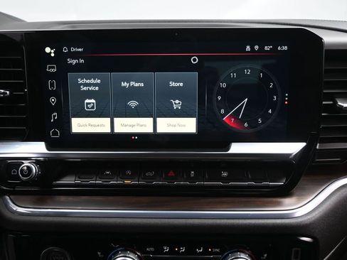 Used 2024 GMC Sierra 1500 SLT image 9