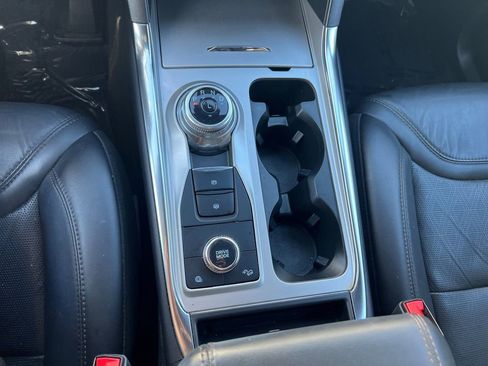 Used 2023 Ford Explorer Platinum w/ Technology Package image 22