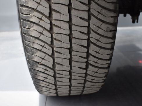 Used 2022 Ford F250 Lariat w/ Black Appearance Package image 18