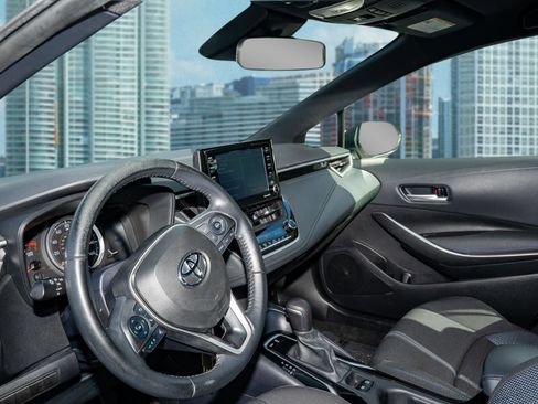 Used 2022 Toyota Corolla SE image 9