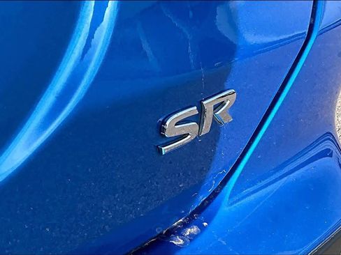 Used 2021 Nissan Kicks SR image 10