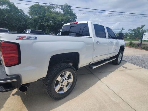 Used 2017 Chevrolet Silverado 2500 LTZ w/ Duramax Plus Package AWD/4WD image 5