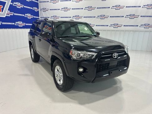 Used 2024 Toyota 4Runner SR5 RWD image 7