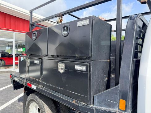 Used 2019 Ford F350 XL w/ Power Equipment Group AWD/4WD image 12