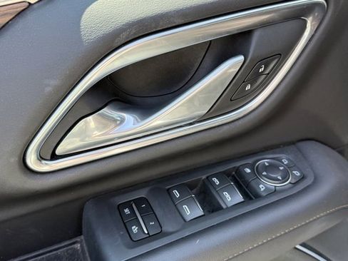 Used 2021 Chevrolet Tahoe High Country image 12