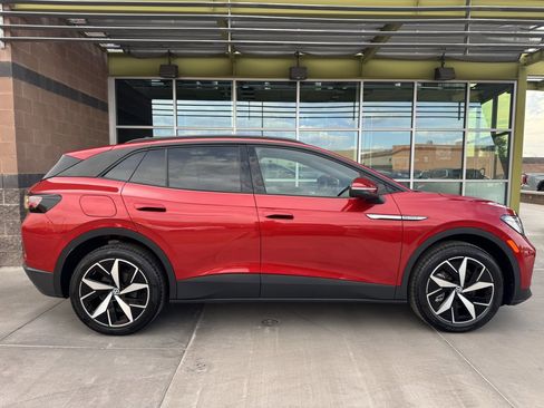 Used 2023 Volkswagen ID.4 Pro S image 9