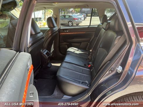Used 2010 Subaru Outback 2.5i Limited AWD/4WD image 25