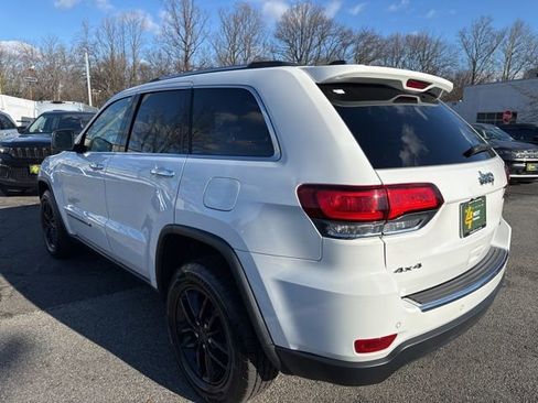 Used 2022 Jeep Grand Cherokee Limited image 20