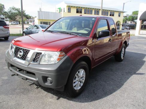 Used 2016 Nissan Frontier SV RWD image 4