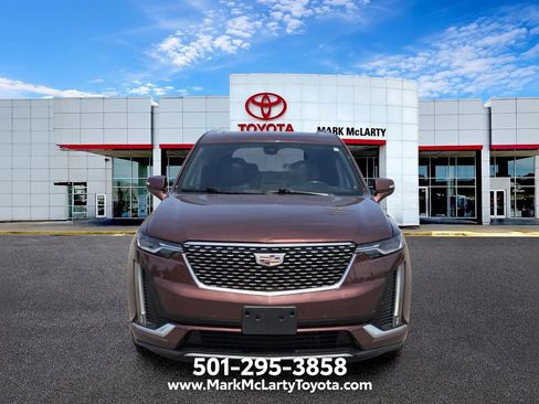 Used 2022 Cadillac XT6 Premium Luxury FWD image 8