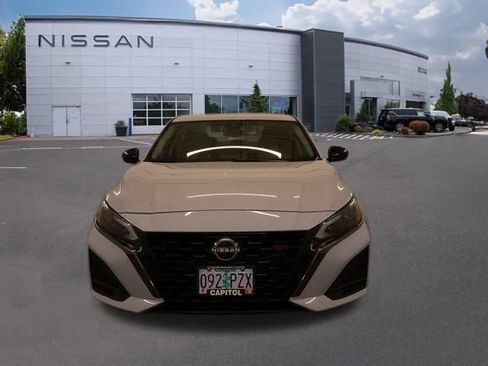 Certified 2023 Nissan Altima 2.5 SR AWD/4WD image 7