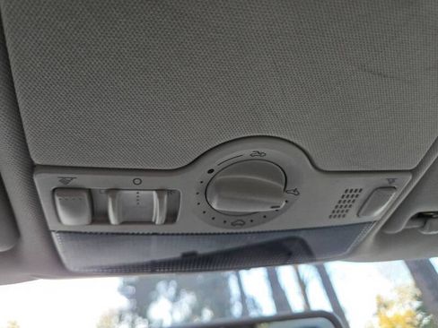 Used 2004 Volkswagen Passat GLS FWD image 22