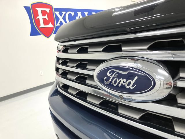 Used 2019 Ford Expedition Max Limited w/ Equipment Group 302A AWD/4WD image 7
