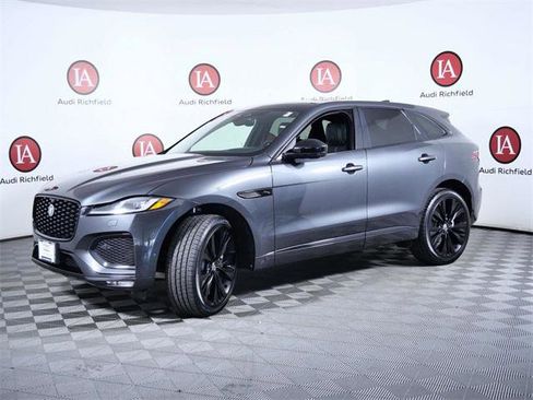 Used 2026 Jaguar F-PACE R-Dynamic S image 4