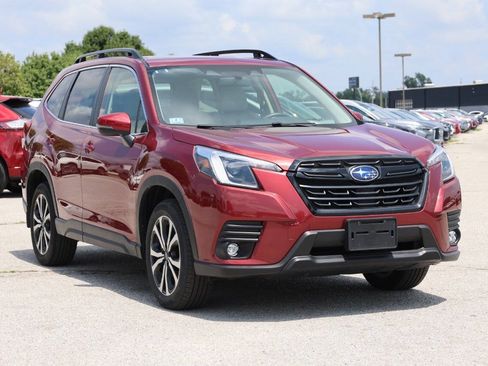 Used 2024 Subaru Forester Limited AWD/4WD image 4