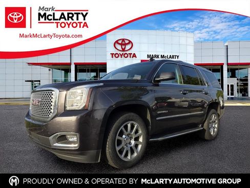 Used 2017 GMC Yukon Denali w/ Open Road Package AWD/4WD image 1