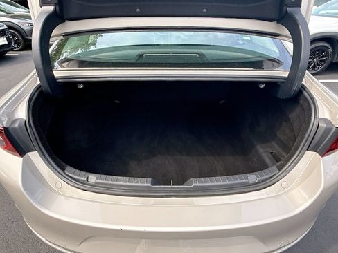 Used 2024 MAZDA MAZDA3 s FWD image 29