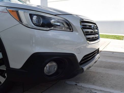 Used 2016 Subaru Outback 2.5i Limited AWD/4WD image 14
