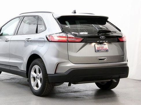 New 2024 Ford Edge SE image 8