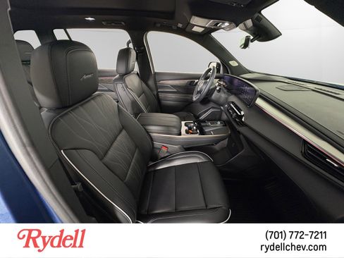 Used 2026 Buick Enclave Avenir w/ Super Cruise Package image 16