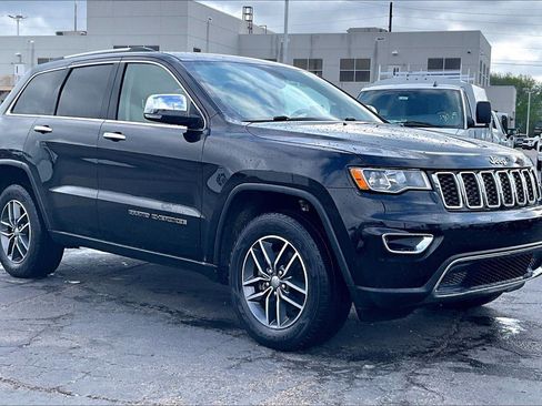 Used 2018 Jeep Grand Cherokee Limited AWD/4WD image 1