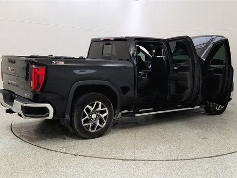 Used 2023 GMC Sierra 1500 SLT w/ SLT Premium Plus Package AWD/4WD image 12