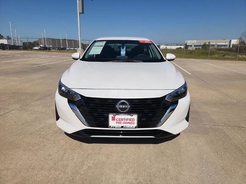 Certified 2025 Nissan Sentra SV w/ All-Weather Package image 8