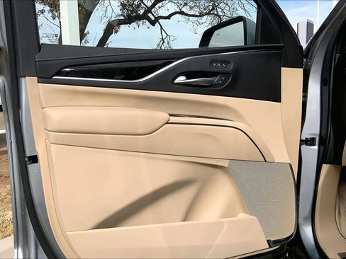 Used 2024 Cadillac Escalade Premium Luxury w/ Performance Package image 21