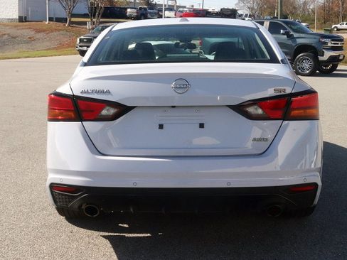 Used 2025 Nissan Altima 2.5 SR image 6