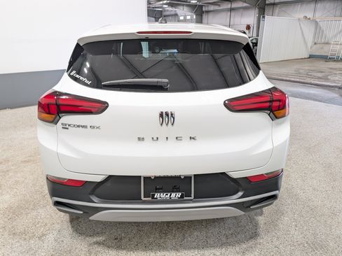 Used 2020 Buick Enclave Avenir w/ Avenir Technology Package AWD/4WD image 4