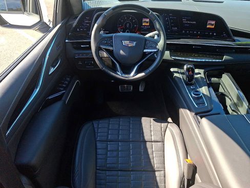 Certified 2024 Cadillac Escalade V AWD/4WD image 22