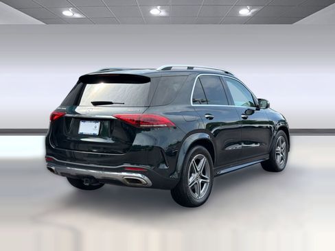 Used 2020 Mercedes-Benz GLE 450 4MATIC w/ AMG Line Exterior image 9